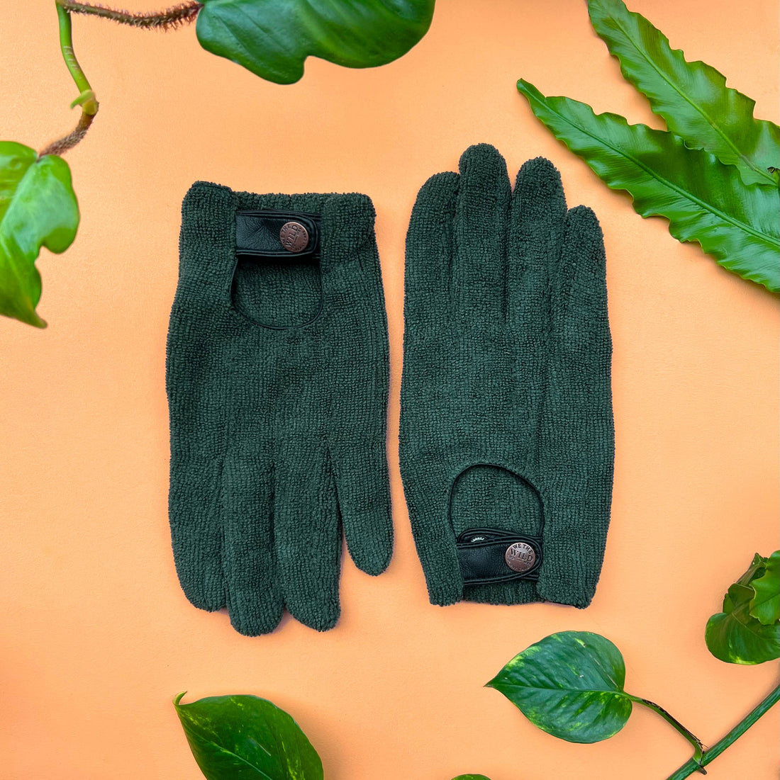 Microfiber Leaf Cleaning Gloves – Green